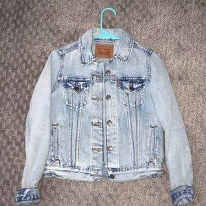 Brand new Levi denim jacket !!